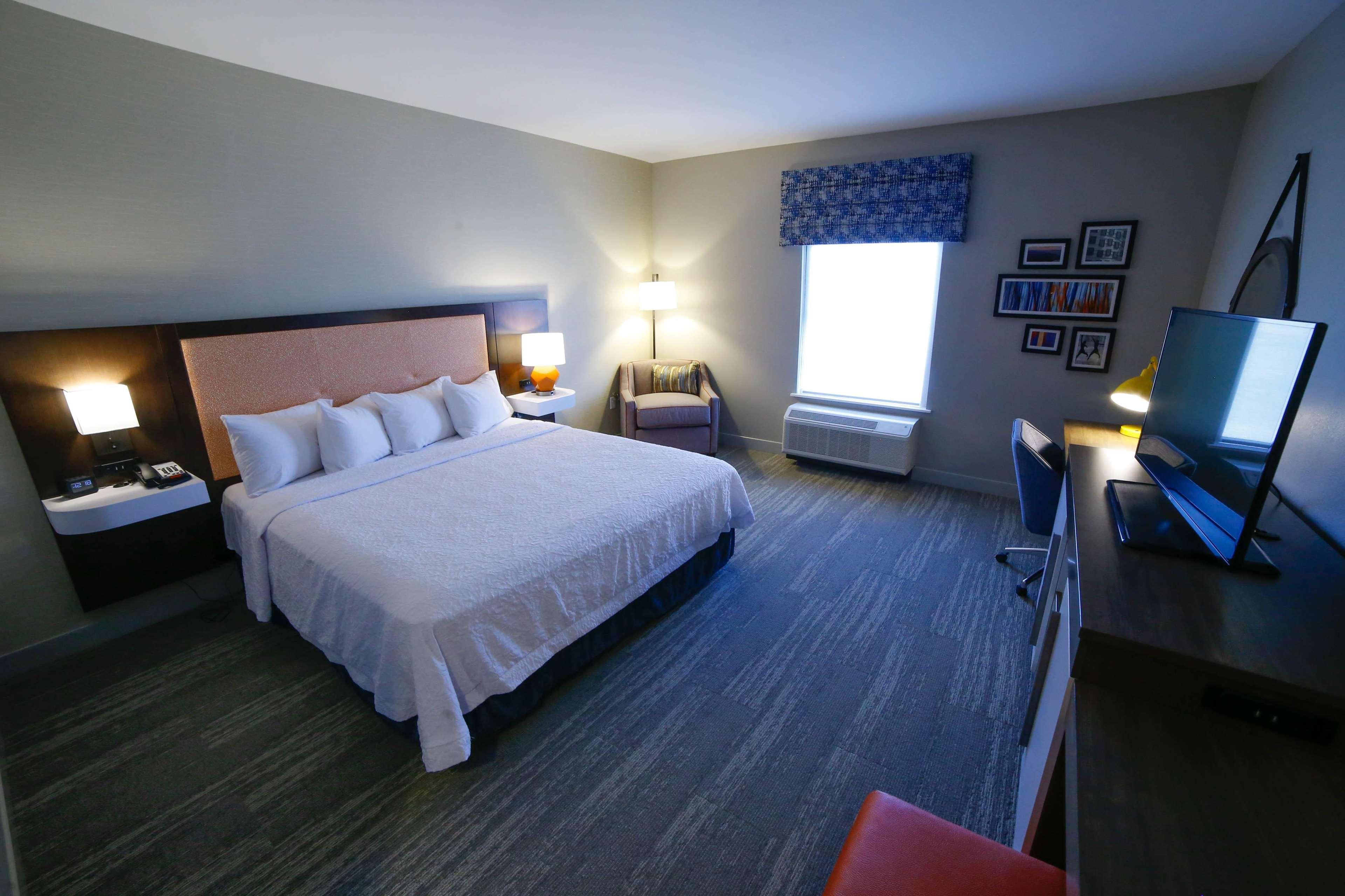 Hampton Inn&Suites Forest City Exterior foto